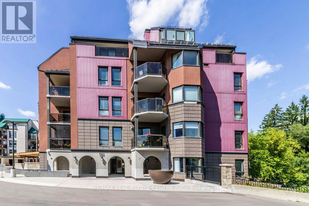 11 - 52 BLUE SPRINGS DRIVE