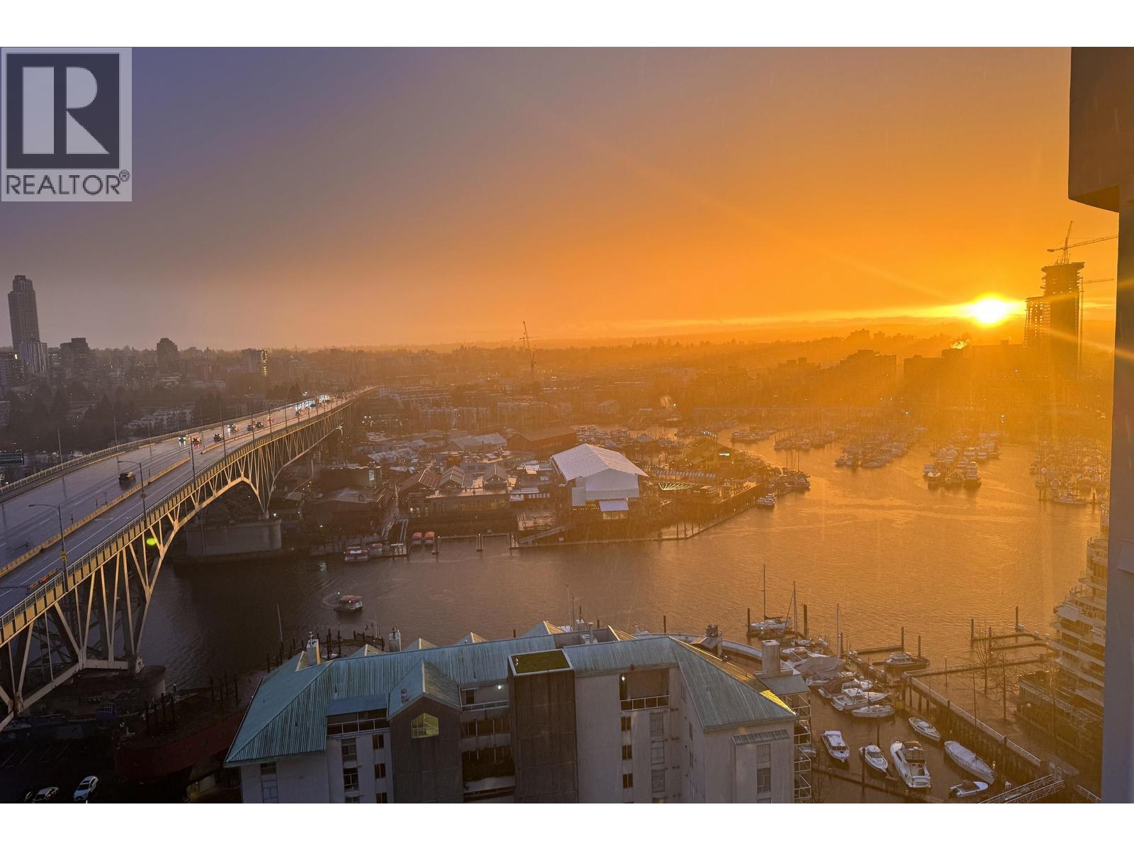 2207 1500 HOWE STREET