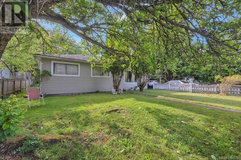 311, 307,315 Holly Ave