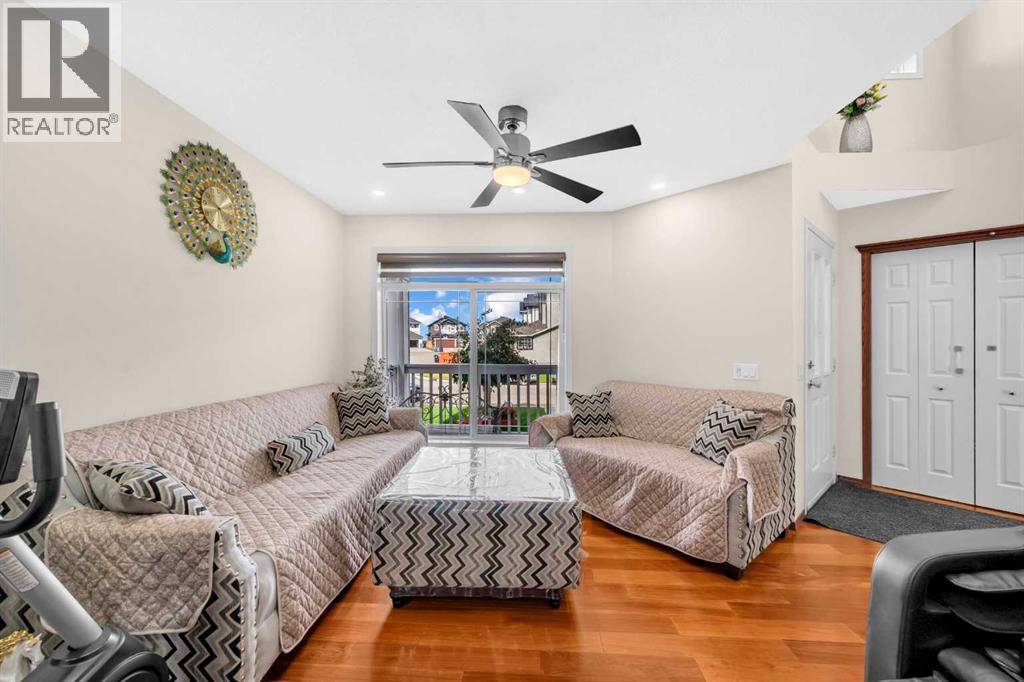 51 Coral Reef Close NE