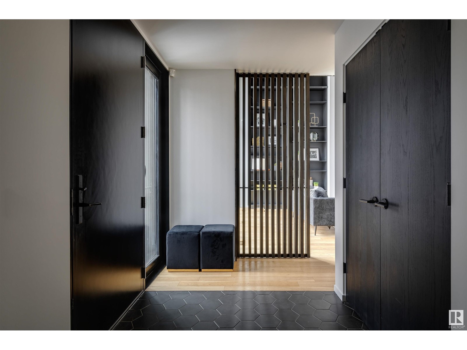 10210 130 ST NW