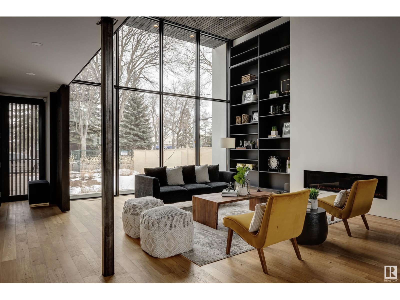 10210 130 ST NW