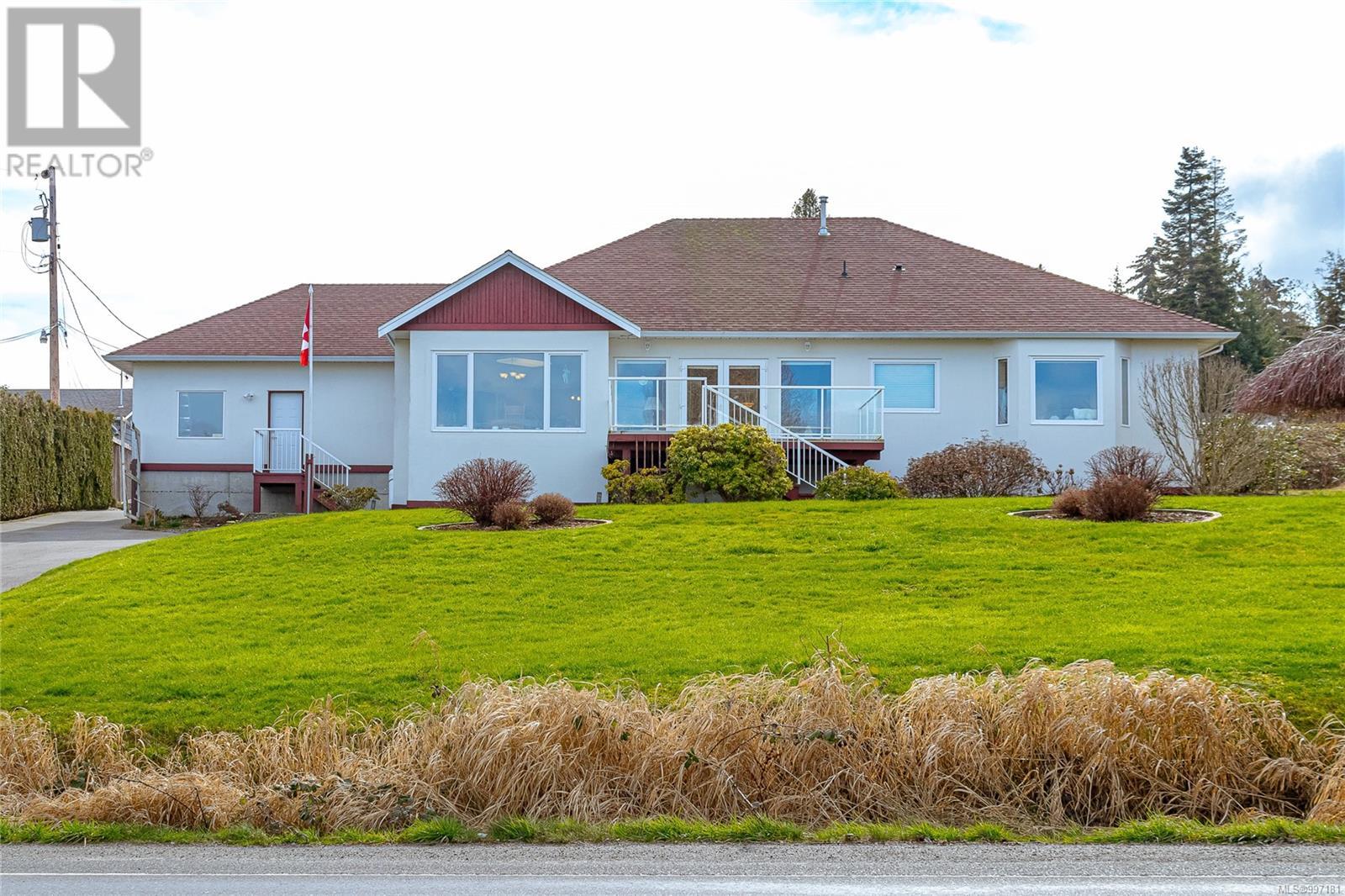 3790 ISLAND Hwy W