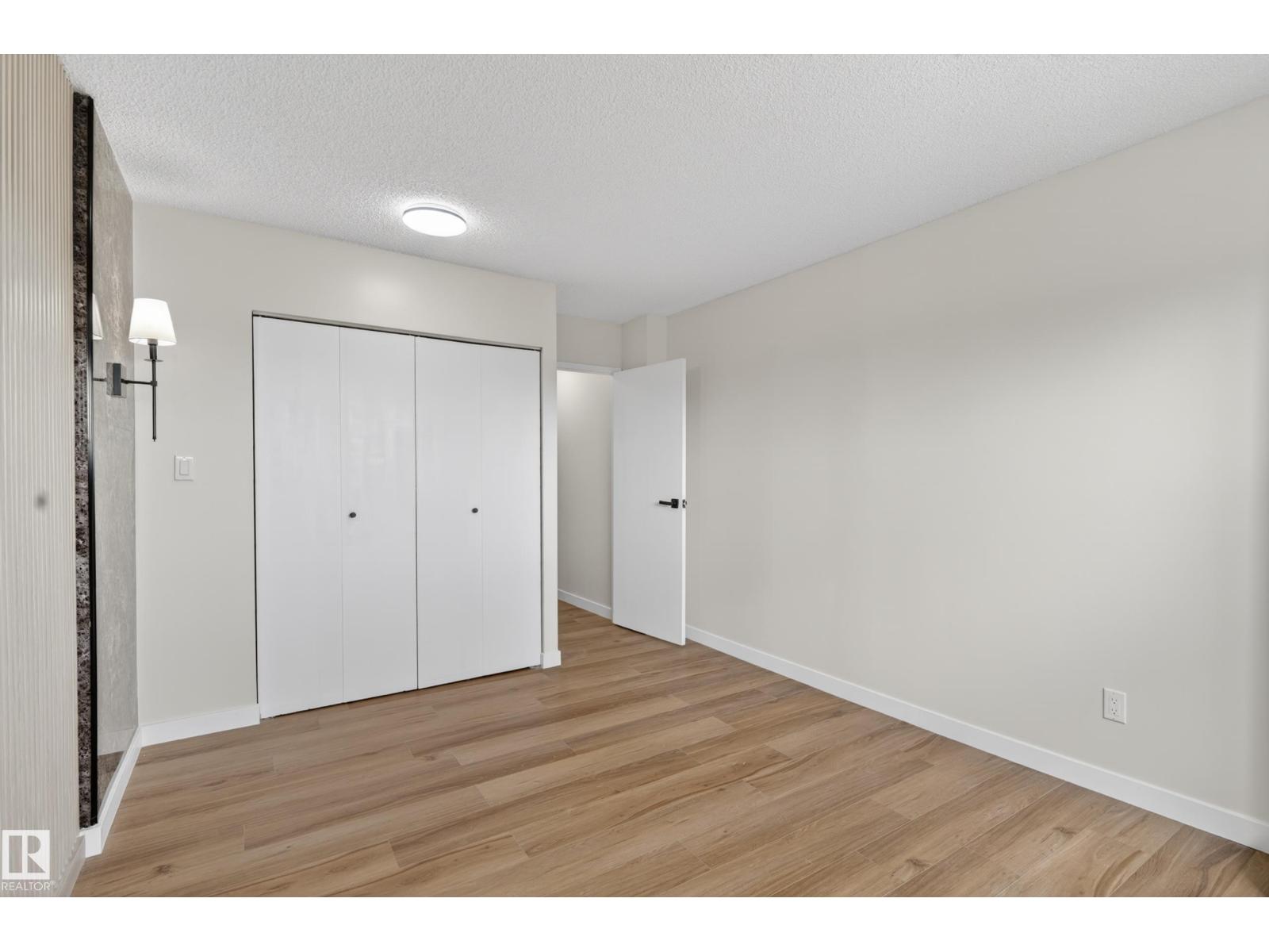 #90 8745 165 ST NW