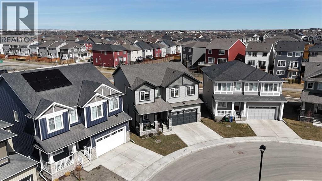 629 Southwinds Close SW