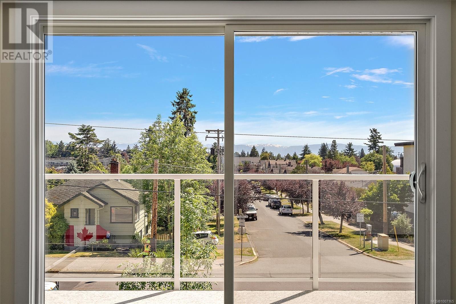 307 1124 Esquimalt Rd