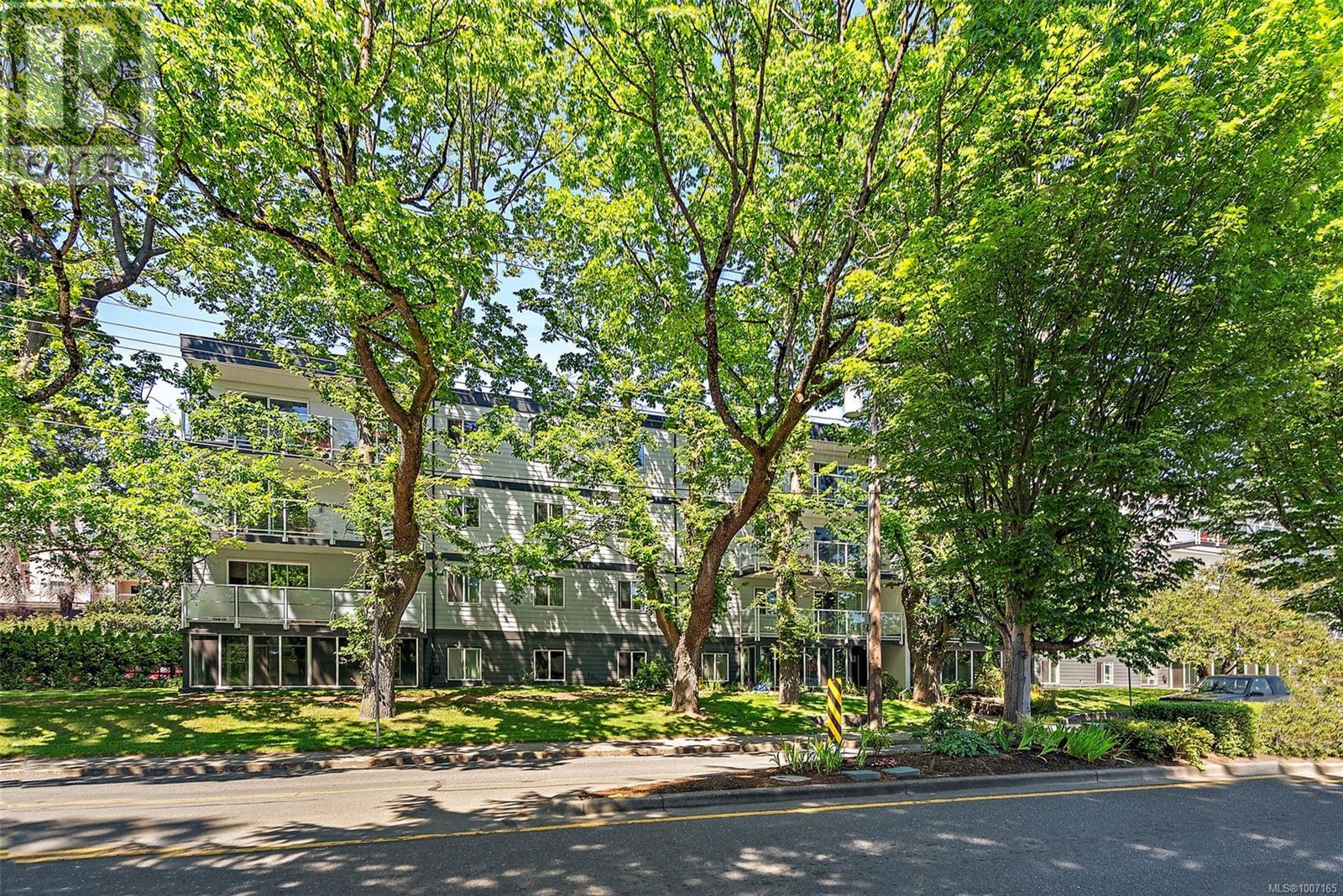 307 1124 Esquimalt Rd