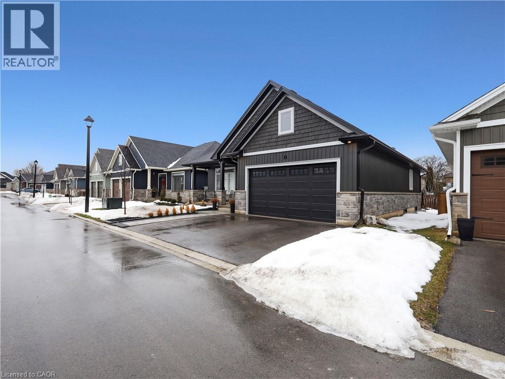 68 CEDAR Street Unit# 11