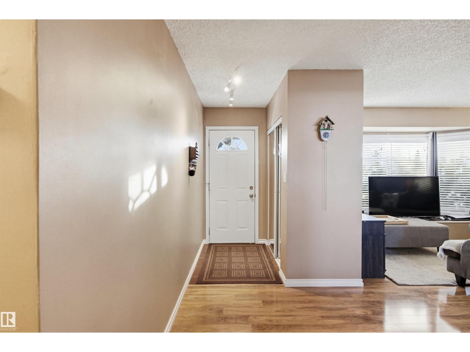 3426 120 AV NW