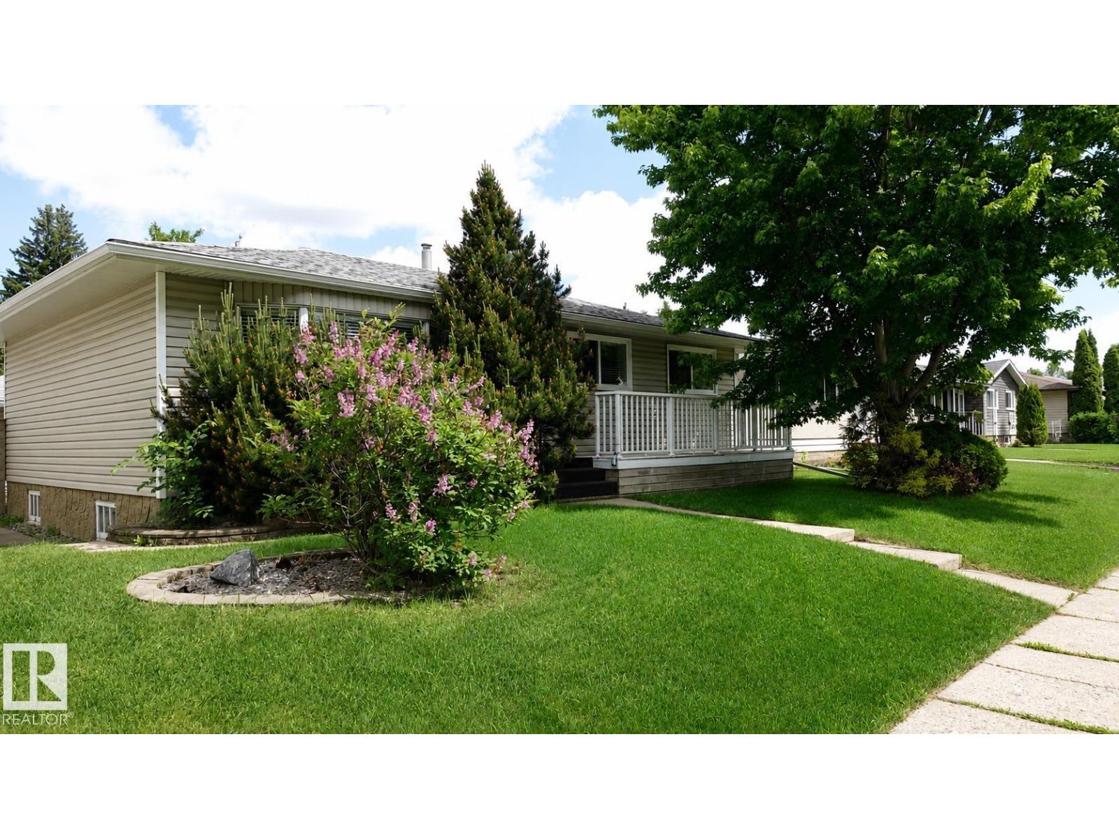 3426 120 AV NW