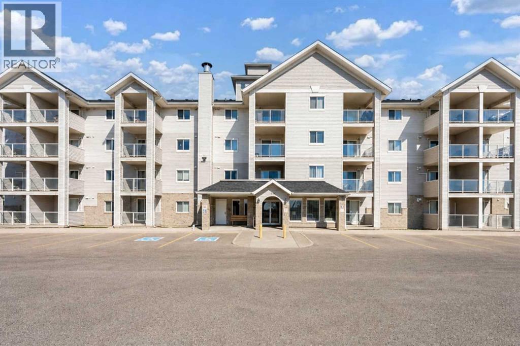311, 1632 Saamis Drive NW