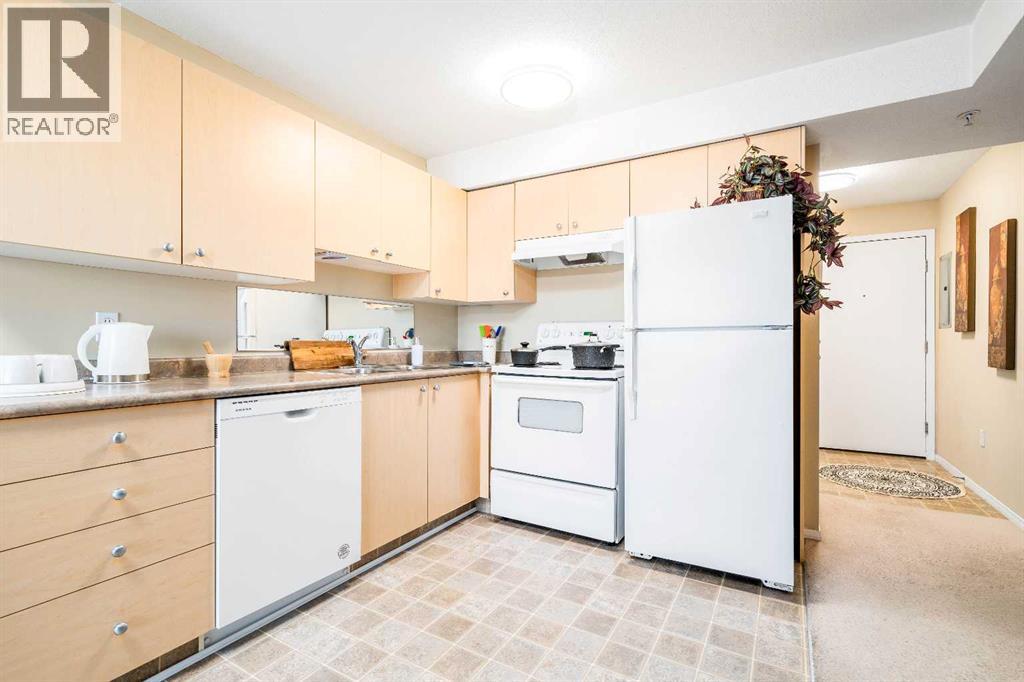 311, 1632 Saamis Drive NW