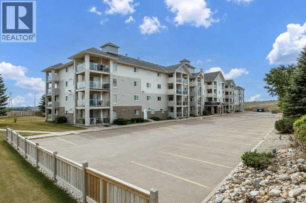 311, 1632 Saamis Drive NW