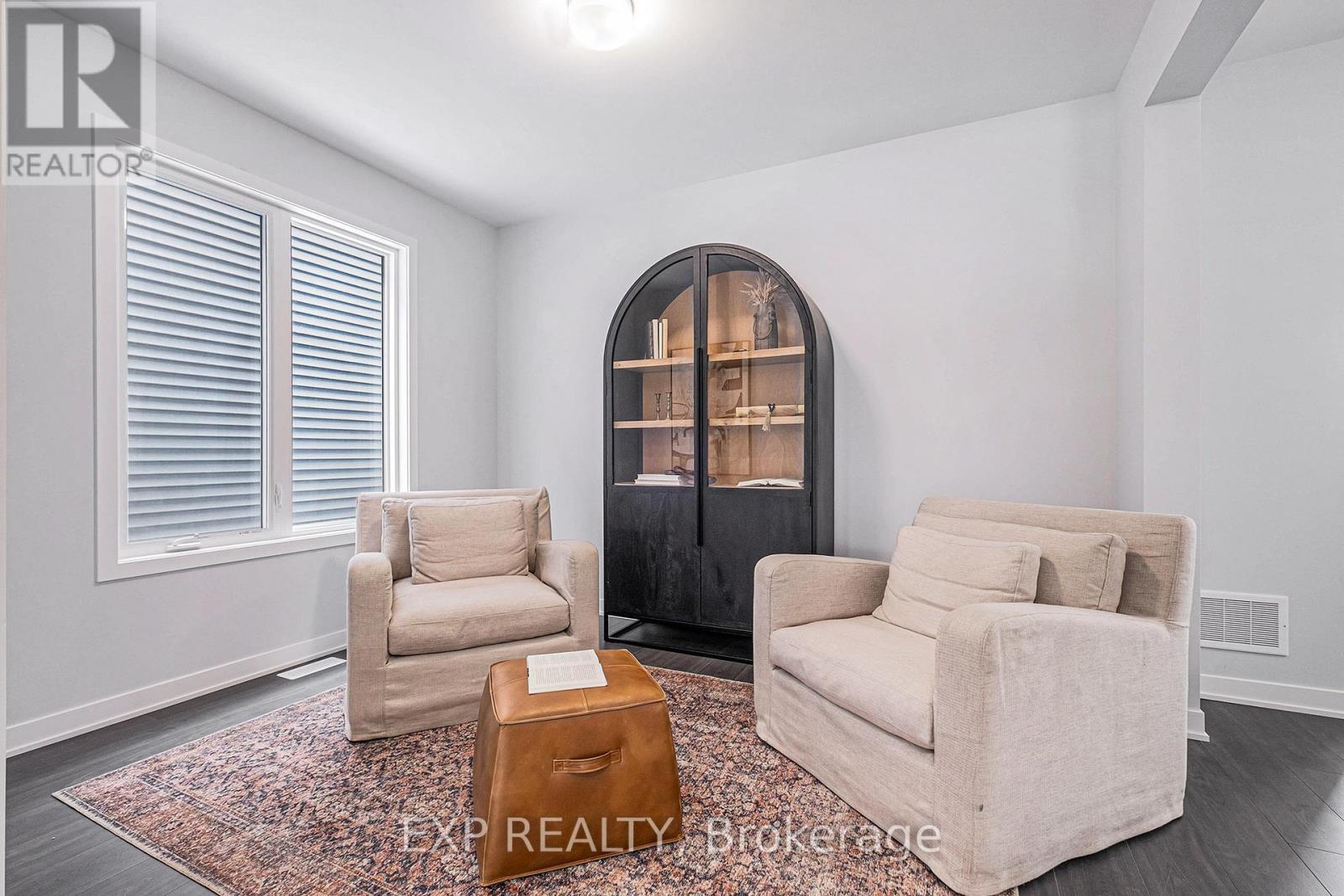 107 VIBURNUM TERRACE