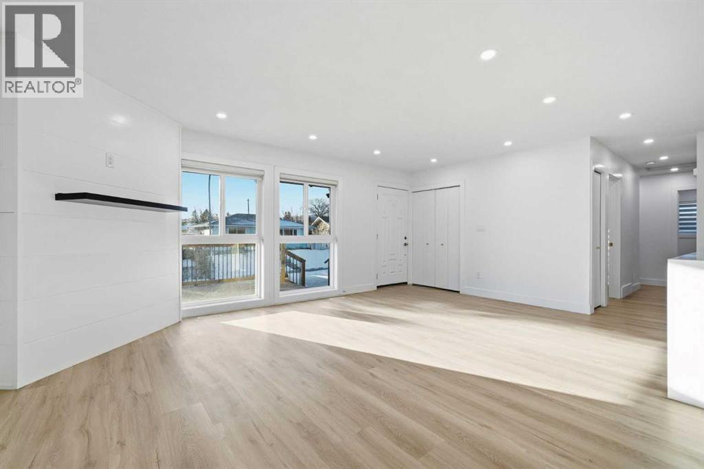 304 Huntbourne Hill NE