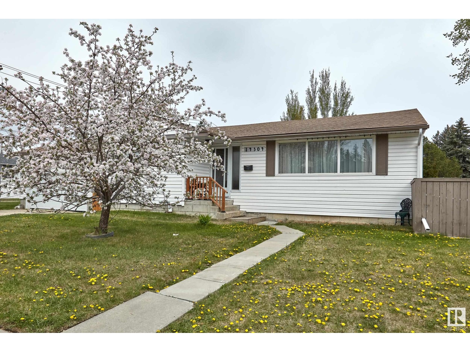 14304 89A AV NW