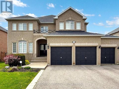 8 MUMBERSON COURT Markham (Cachet) ON L6C1Y4