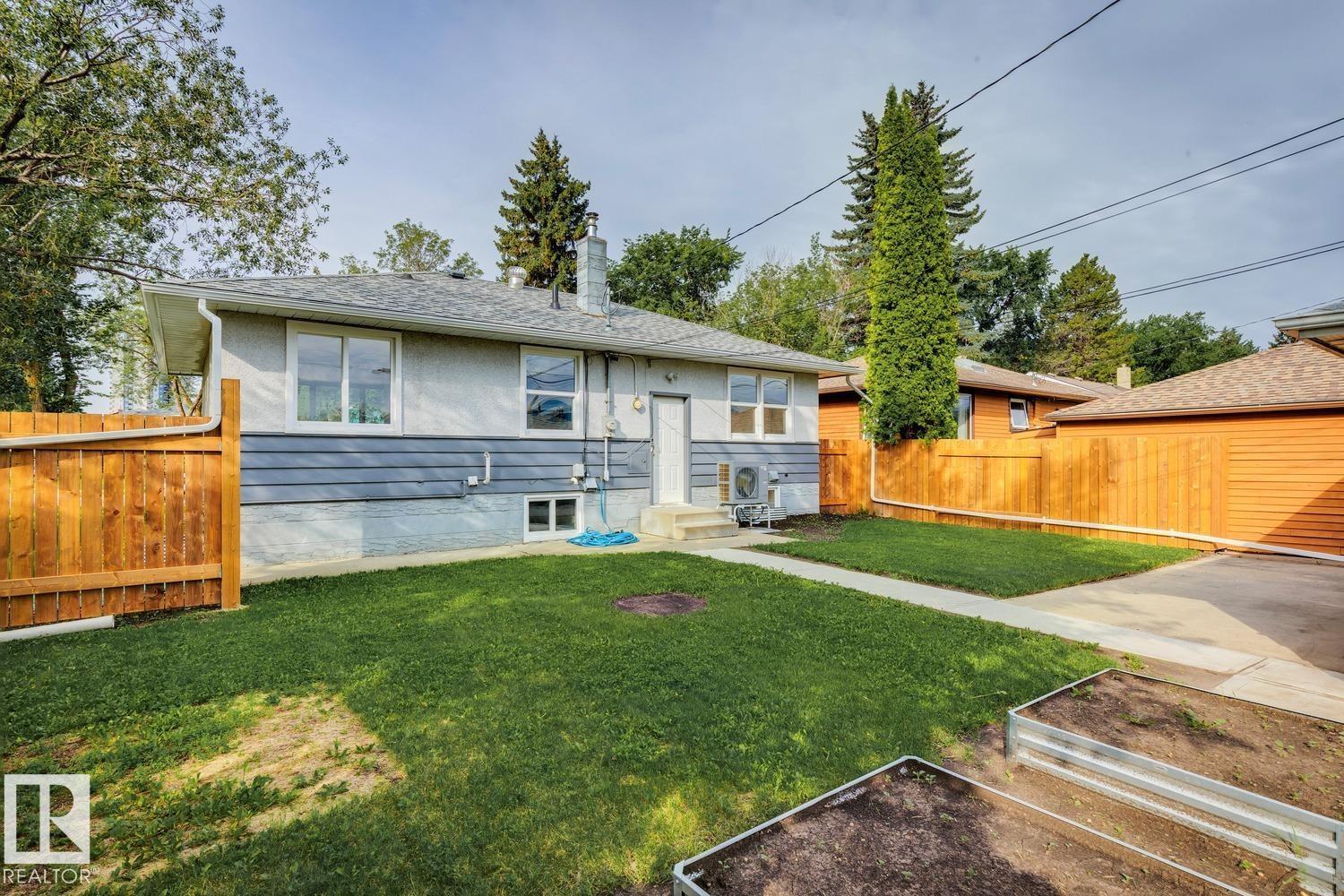 8202 93A AV NW NW