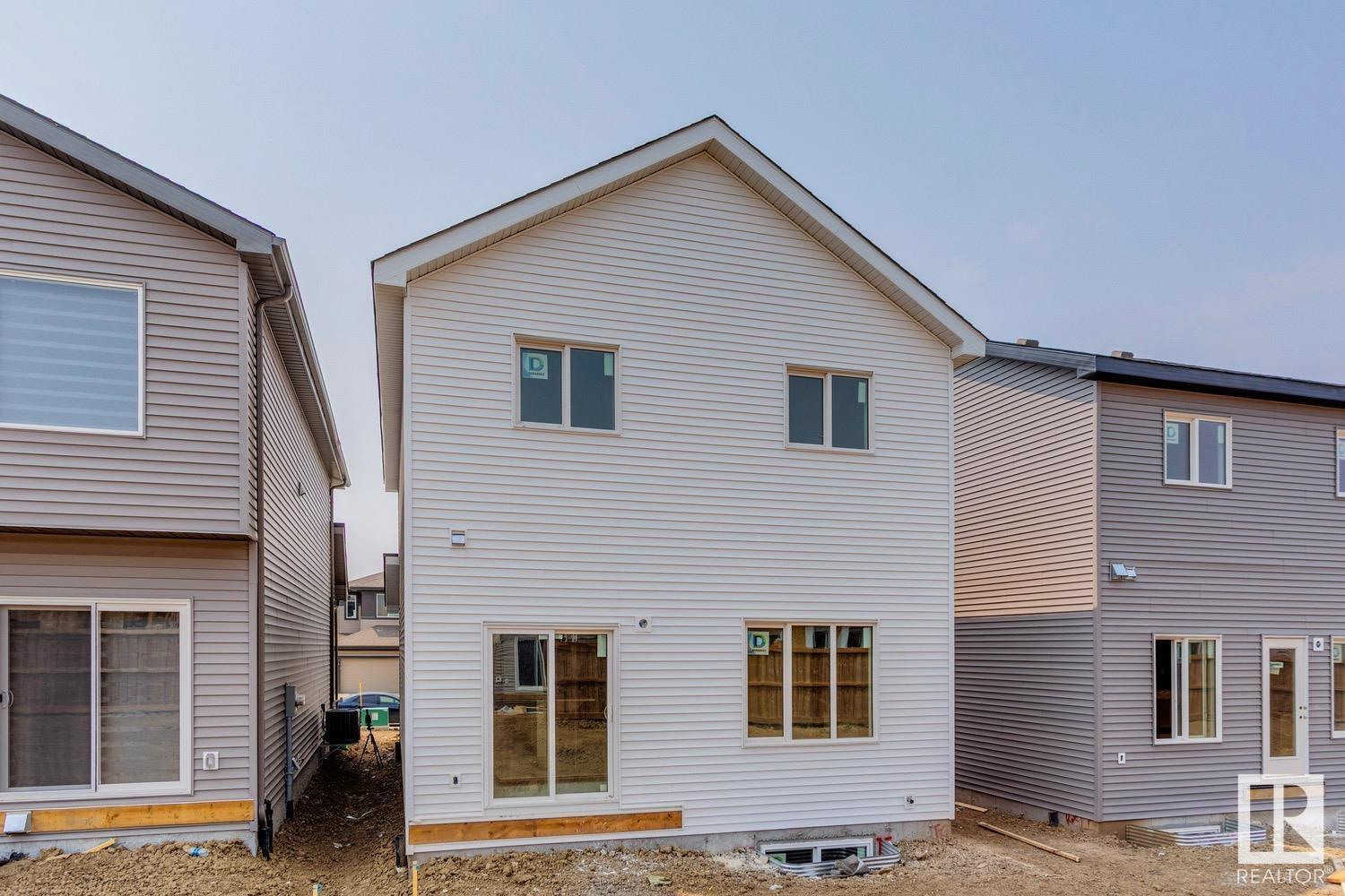 423 28 ST SW SW