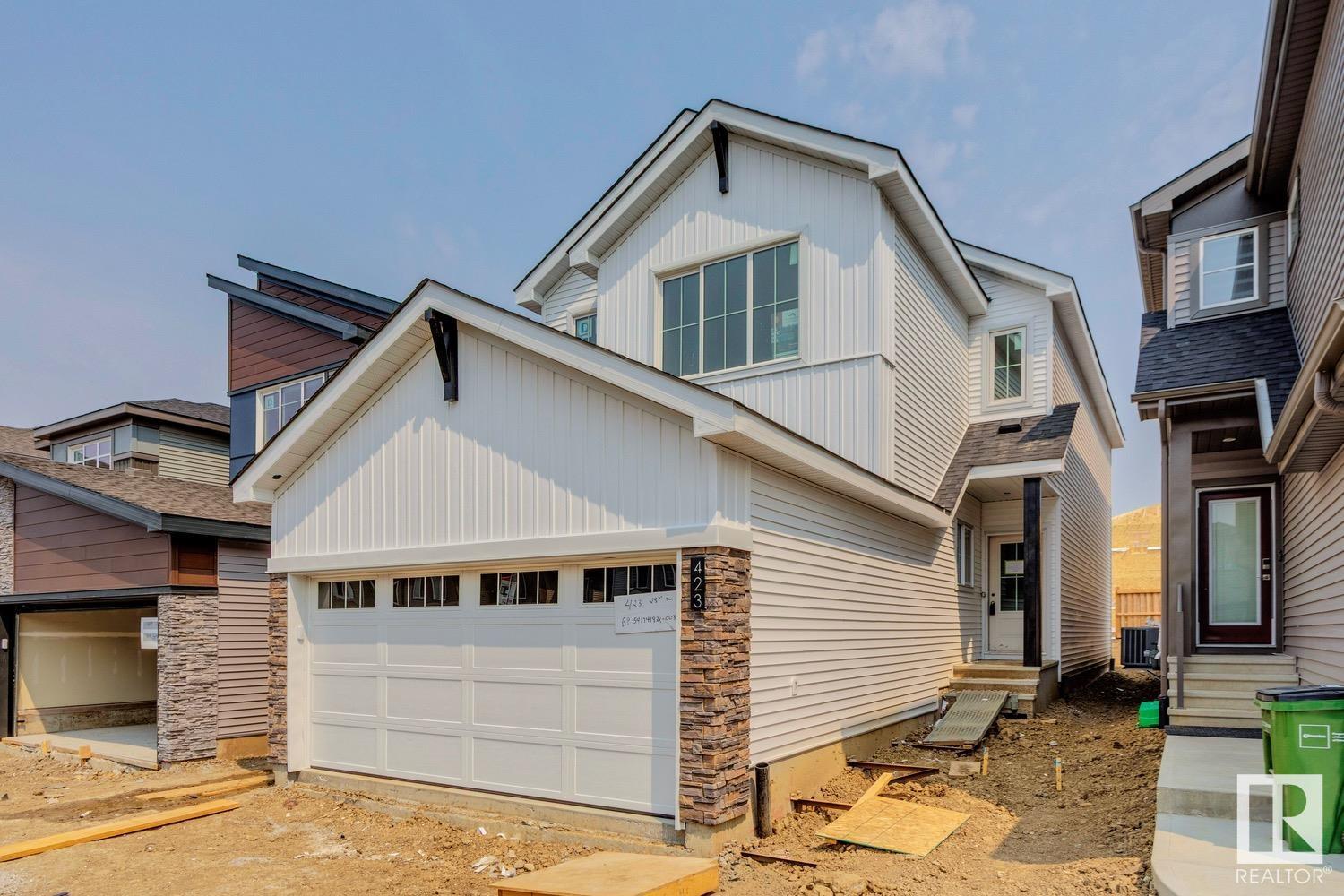 423 28 ST SW SW