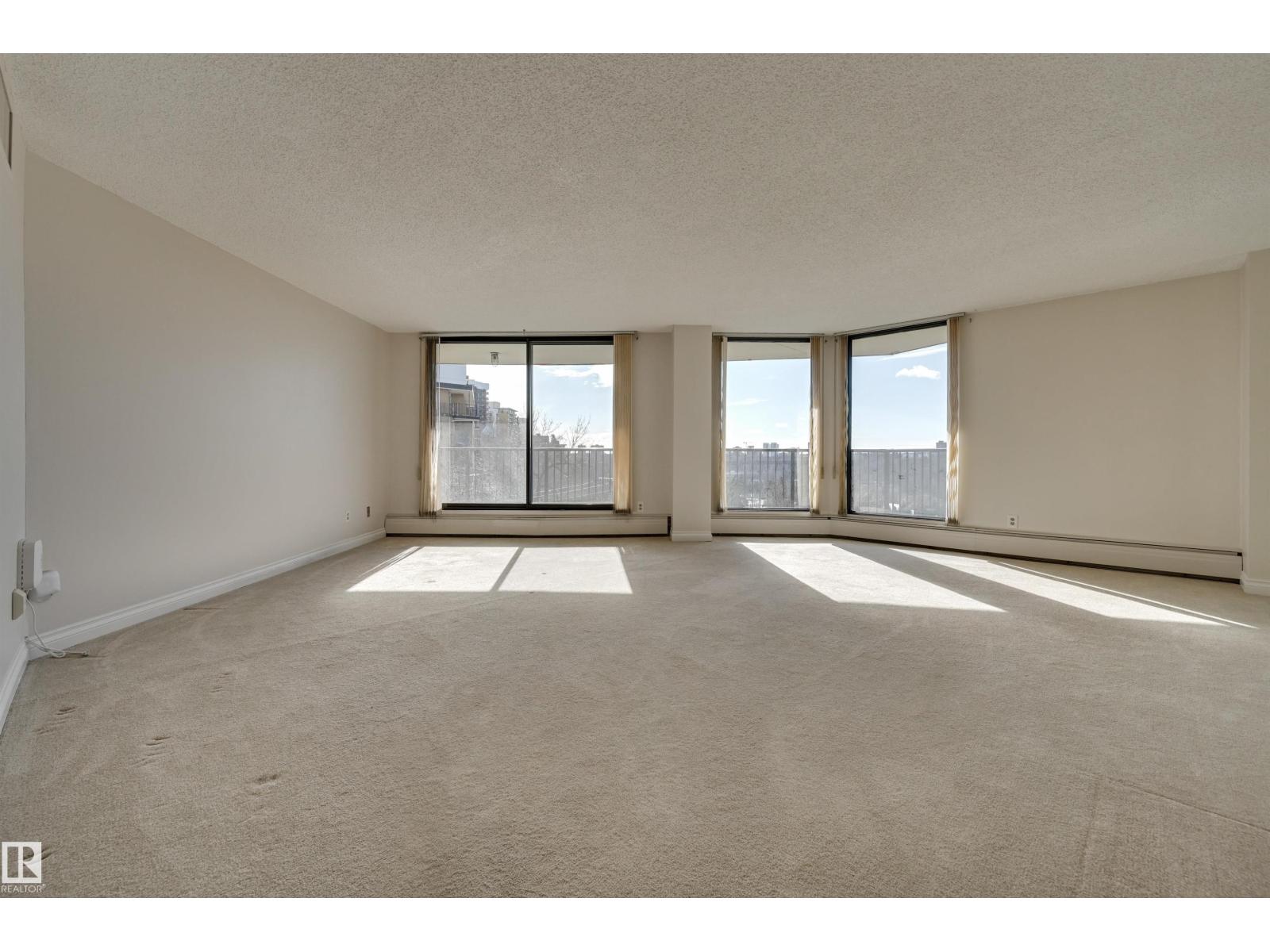 #502 11710 100 AV NW