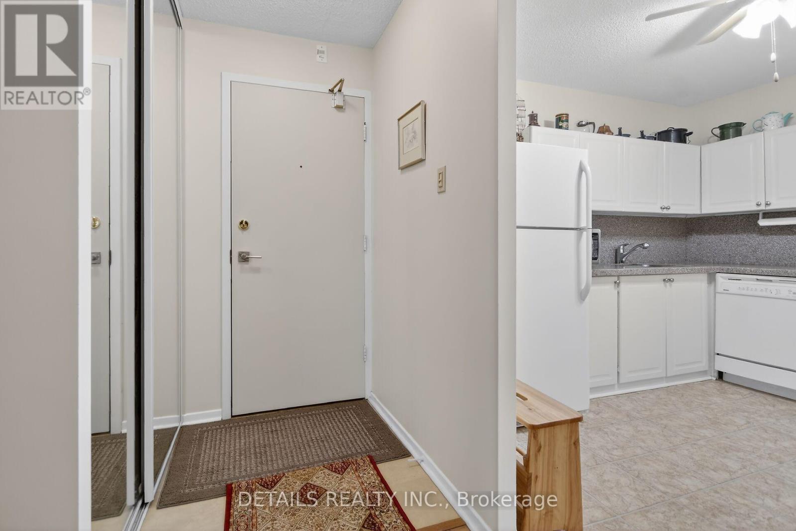 2201 - 900 DYNES ROAD