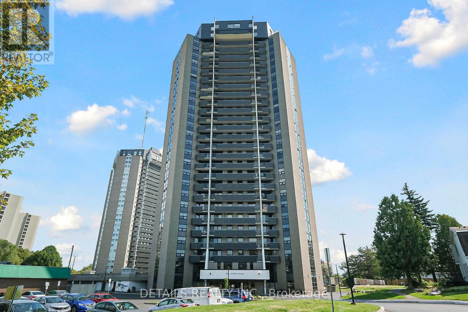 2201 - 900 DYNES ROAD