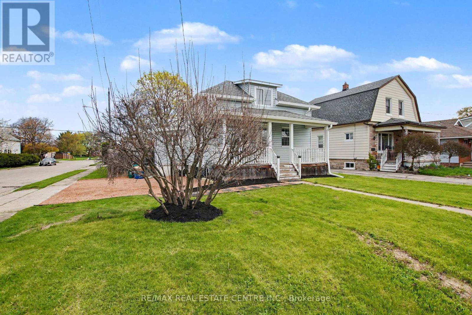 123 NORFOLK AVENUE