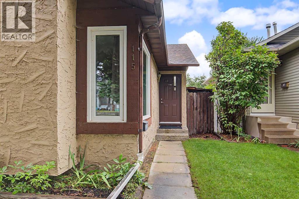 115 Mckenna Crescent SE