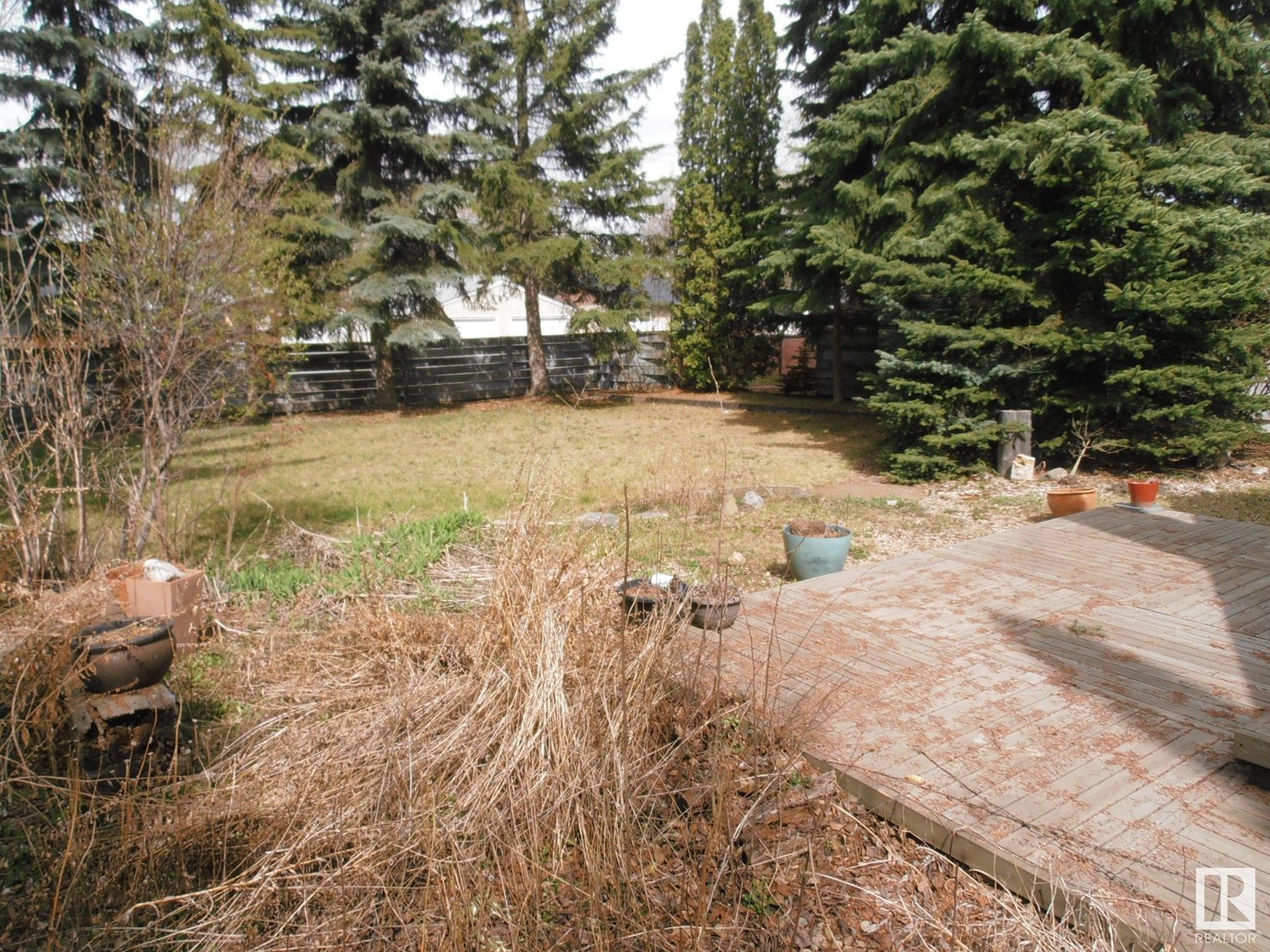 3830 112 AV NW