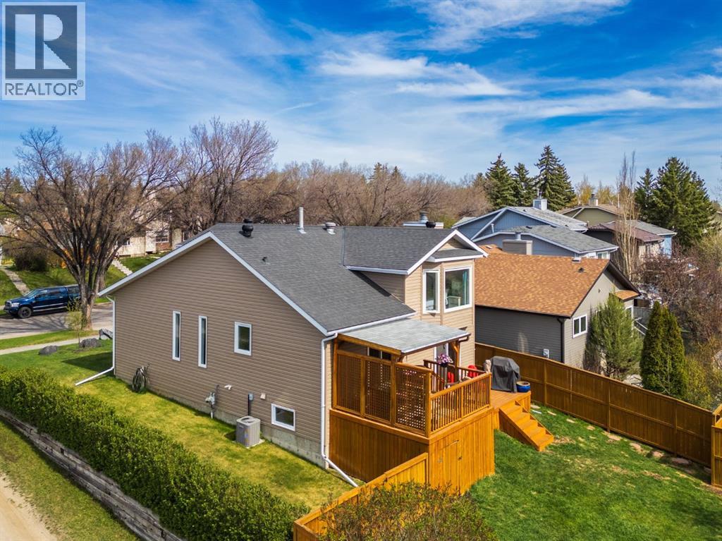 235 Deerview Drive SE