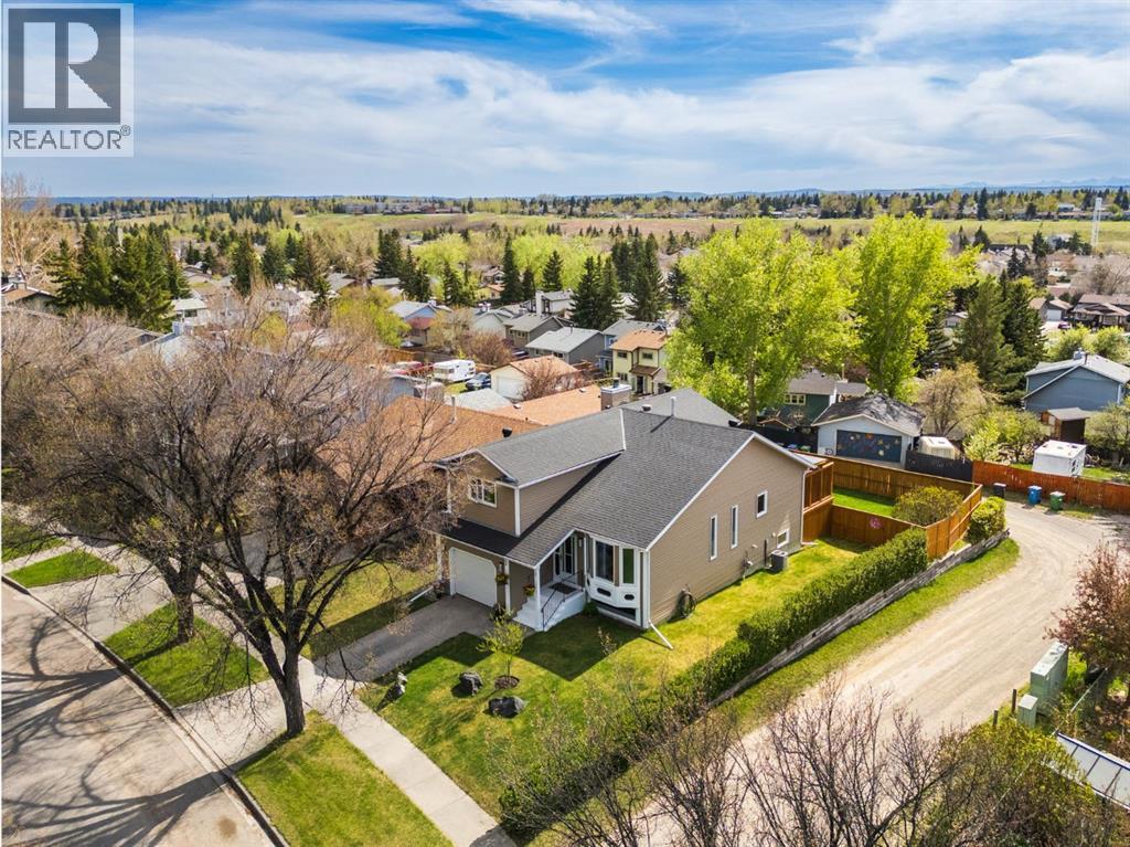 235 Deerview Drive SE