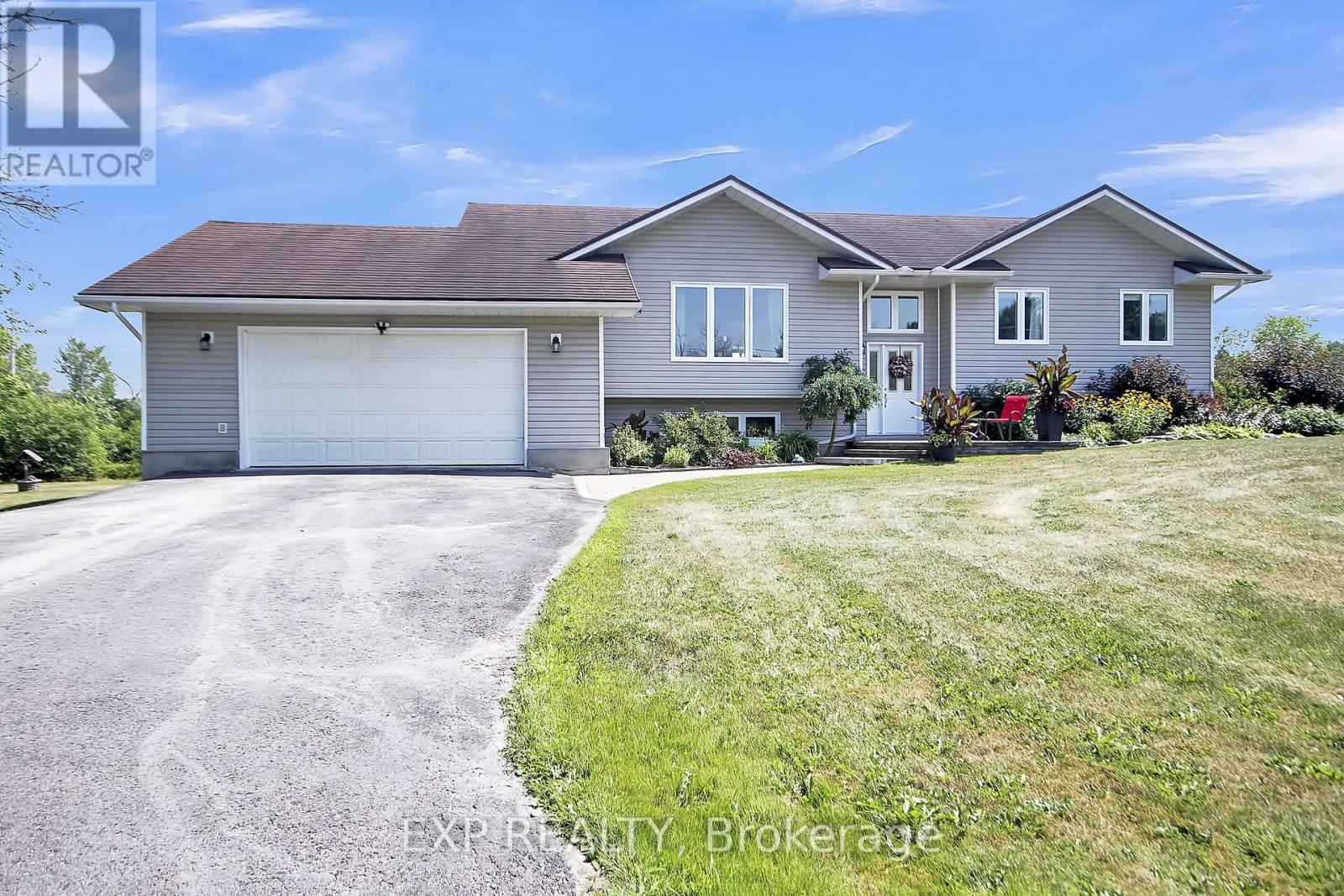 372 STONEHOME CRESCENT