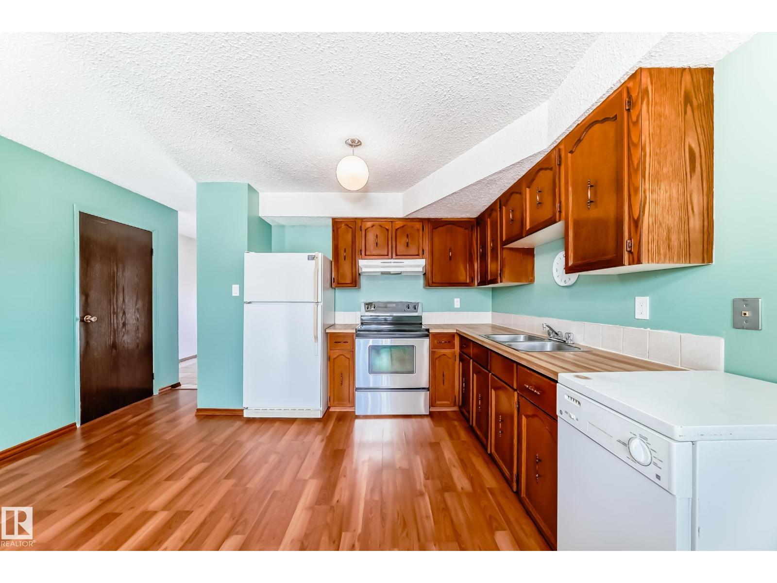 13862 24 ST NW