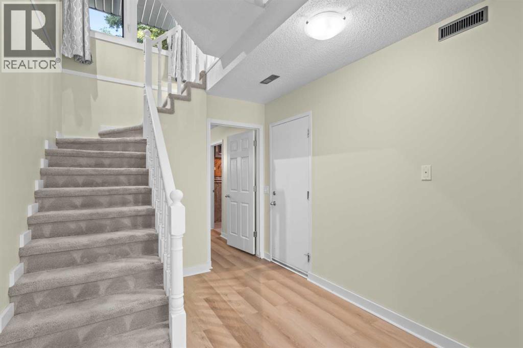 22 Coachway Gardens SW