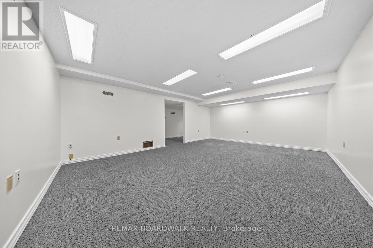 102 - 20 BENNETT STREET