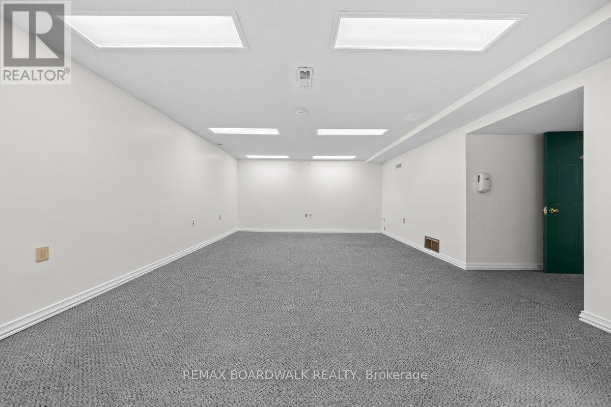 102 - 20 BENNETT STREET