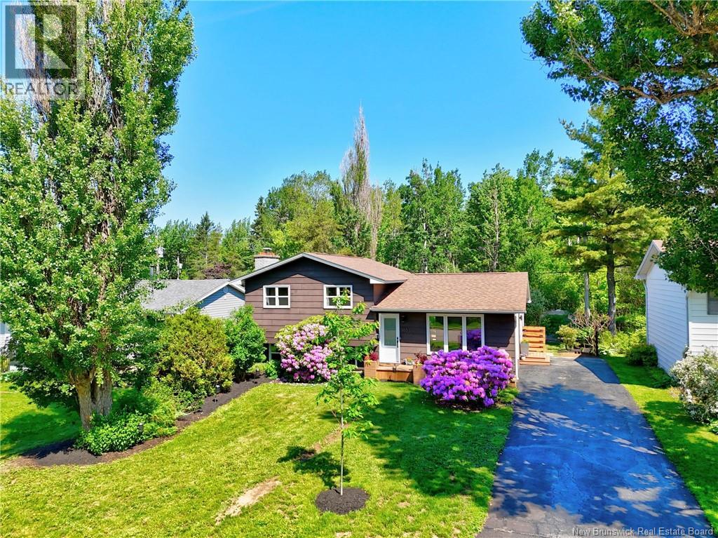 163 Glenwood Drive - Photo 3