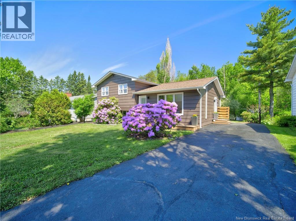 163 Glenwood Drive - Photo 2