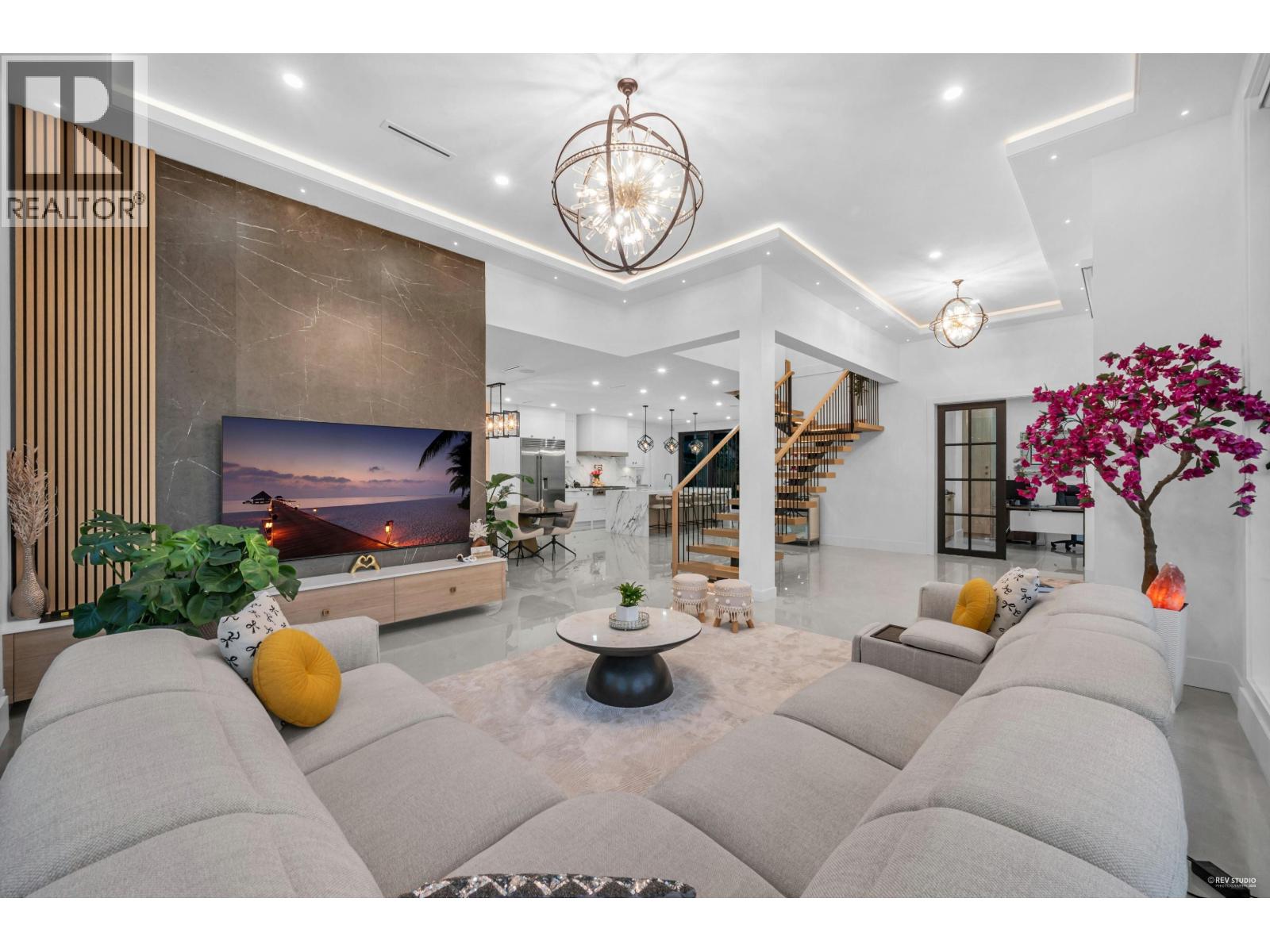 1390 SUTHERLAND AVENUE