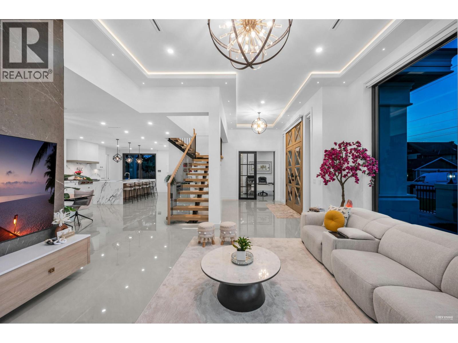 1390 SUTHERLAND AVENUE