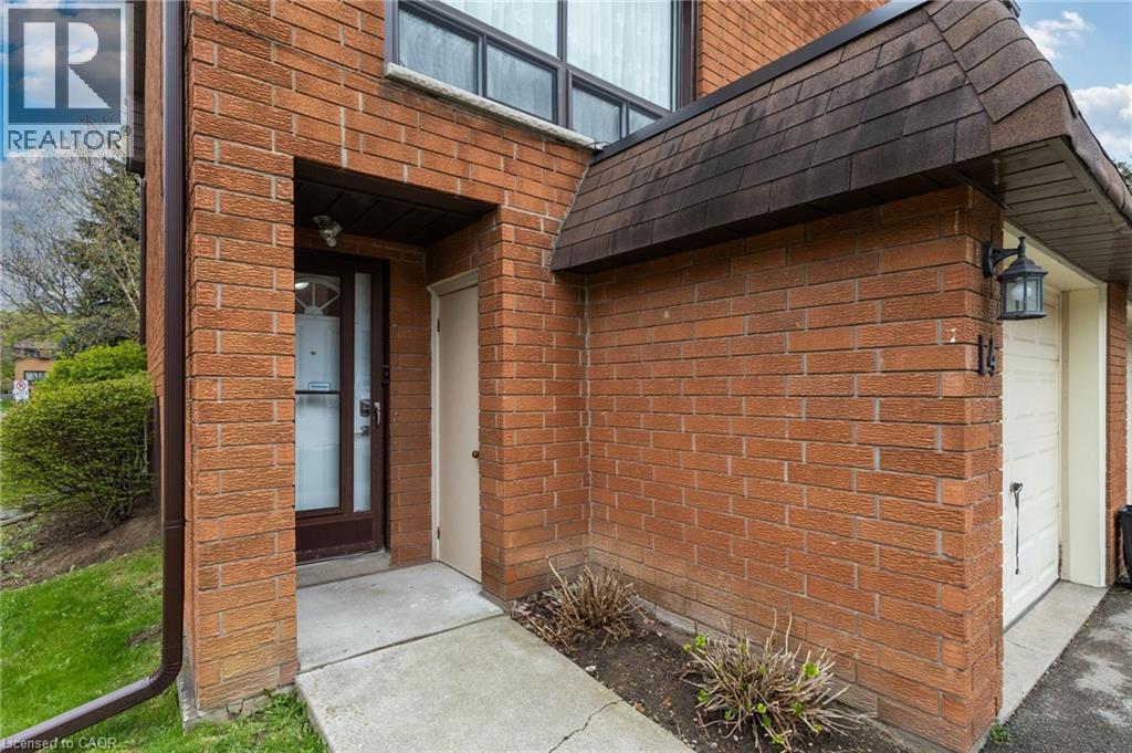 444 STONE CHURCH Road W Unit# L4