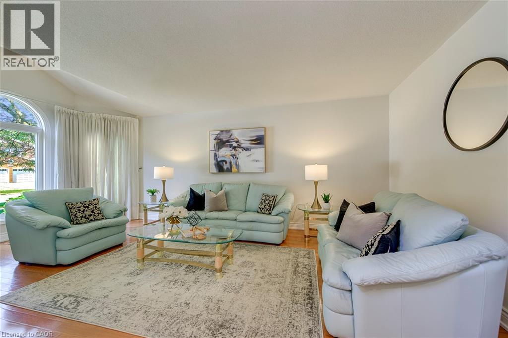 2442 WYNTEN Way