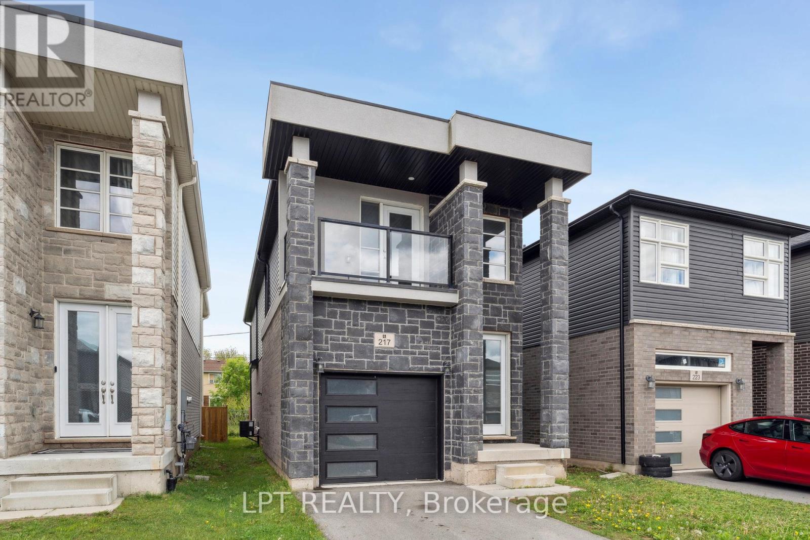 217 LOUISE STREET