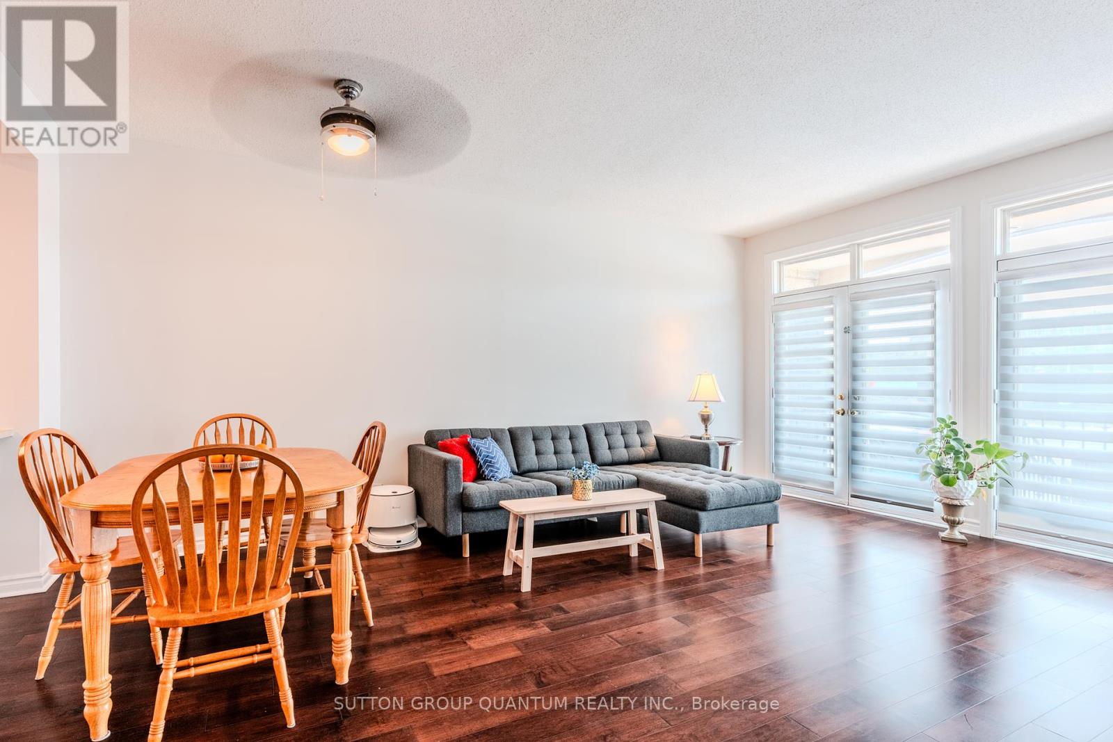 105 - 3531 LAKE SHORE BOULEVARD W