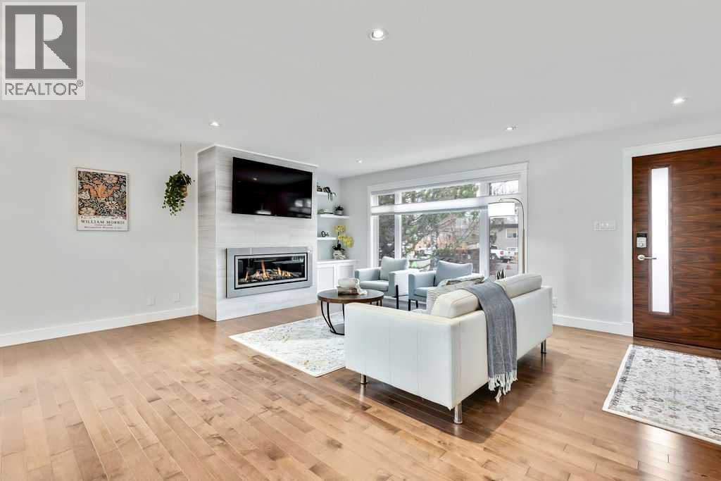 100 Haysboro Crescent SW