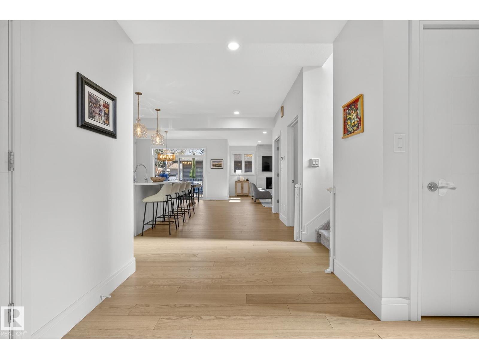 9339 91 ST NW