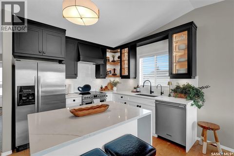 4 2751 Windsor Park ROAD Regina SK S4V1H1