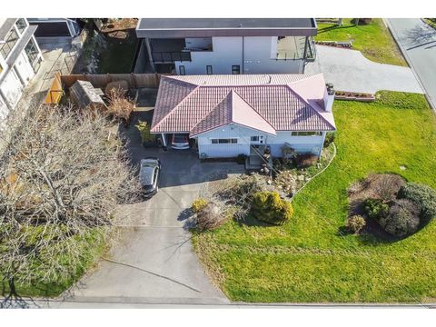 15761 CLIFF AVENUE White Rock BC V4B1W4