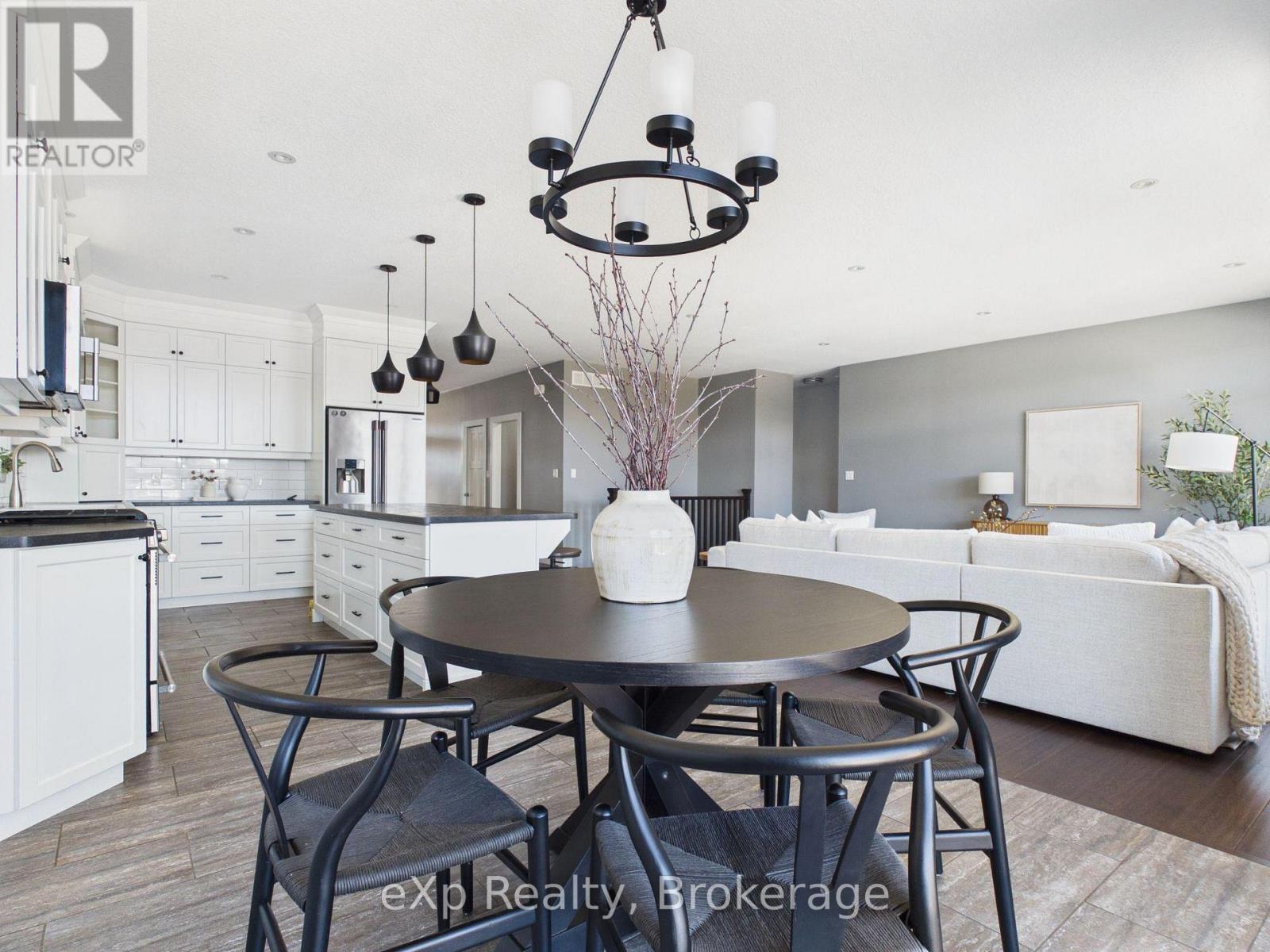 269 SUMMERSIDE PLACE